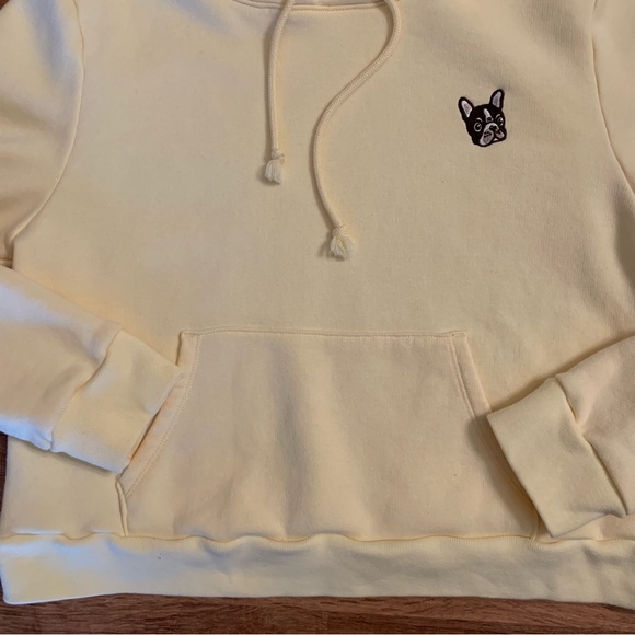 Aritzia Sunday Best Yellow Crop Hoodie Bulldog Dog Puppy Embroidered Patch Large - Picture 4 of 11